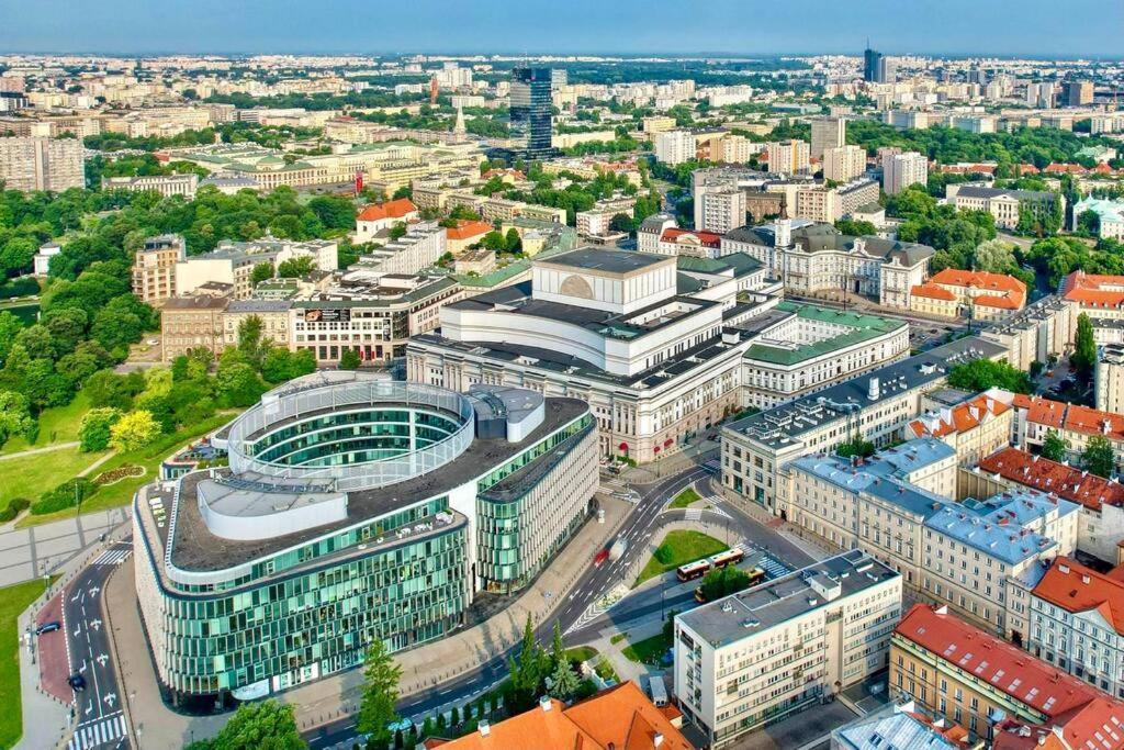 Super Square Metro X2 Fast Wifi 55'Tv Netflix Hbo Appletv+ Amazontv Apartment Warsaw Exterior photo