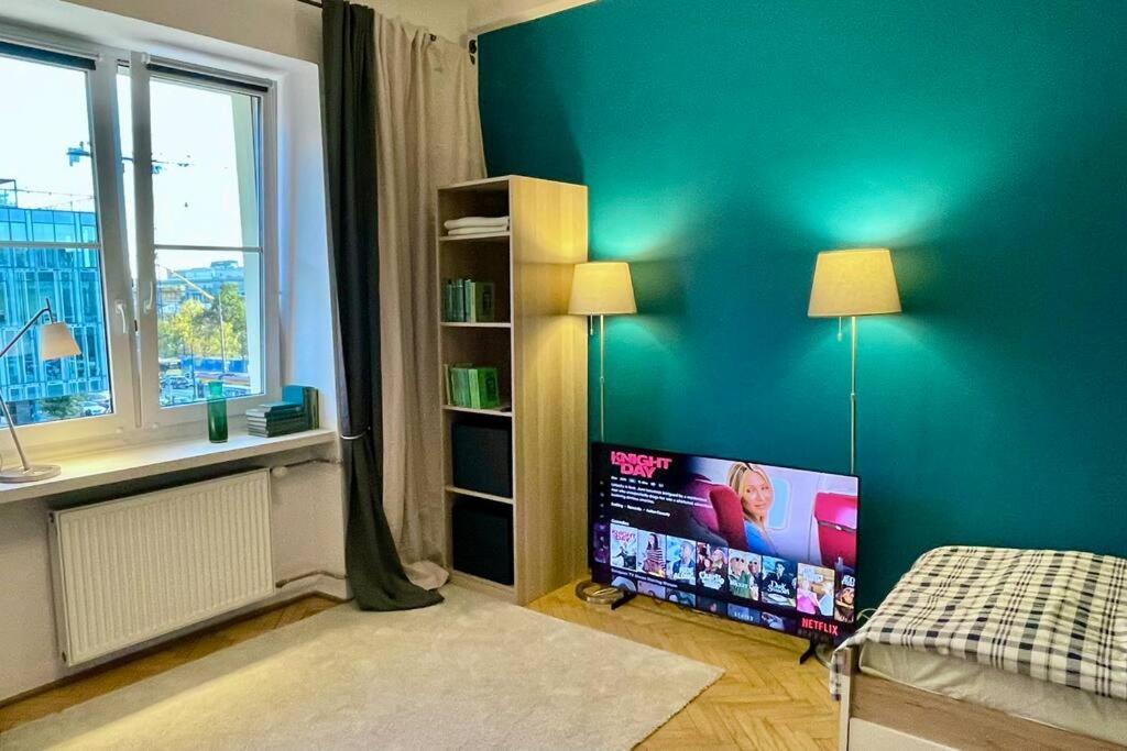 Super Square Metro X2 Fast Wifi 55'Tv Netflix Hbo Appletv+ Amazontv Apartment Warsaw Exterior photo